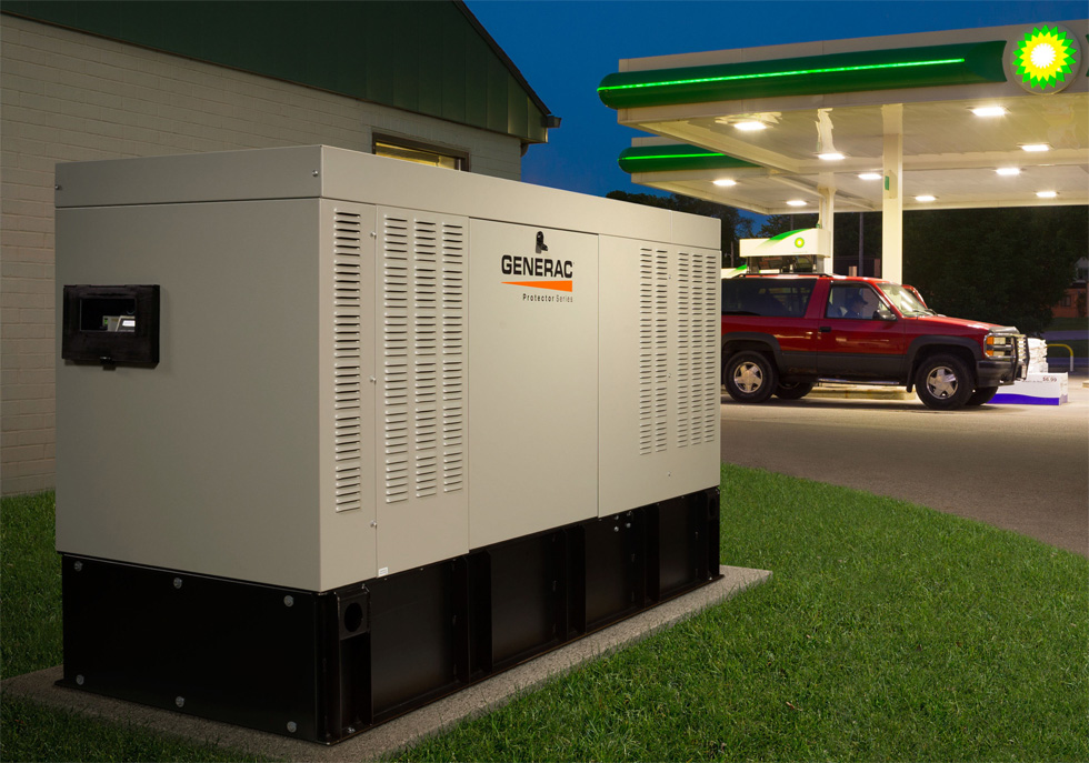 Газовый генератор Generac RG022 3P (трехфазный) с жидкостным охлаждением для электроснабжения как жилых объектов, так и коммерческих объектов. газовая электростанция generac rg022 3p на 22 кВА